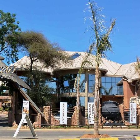 African Home Hotel Gaborone Buitenkant foto