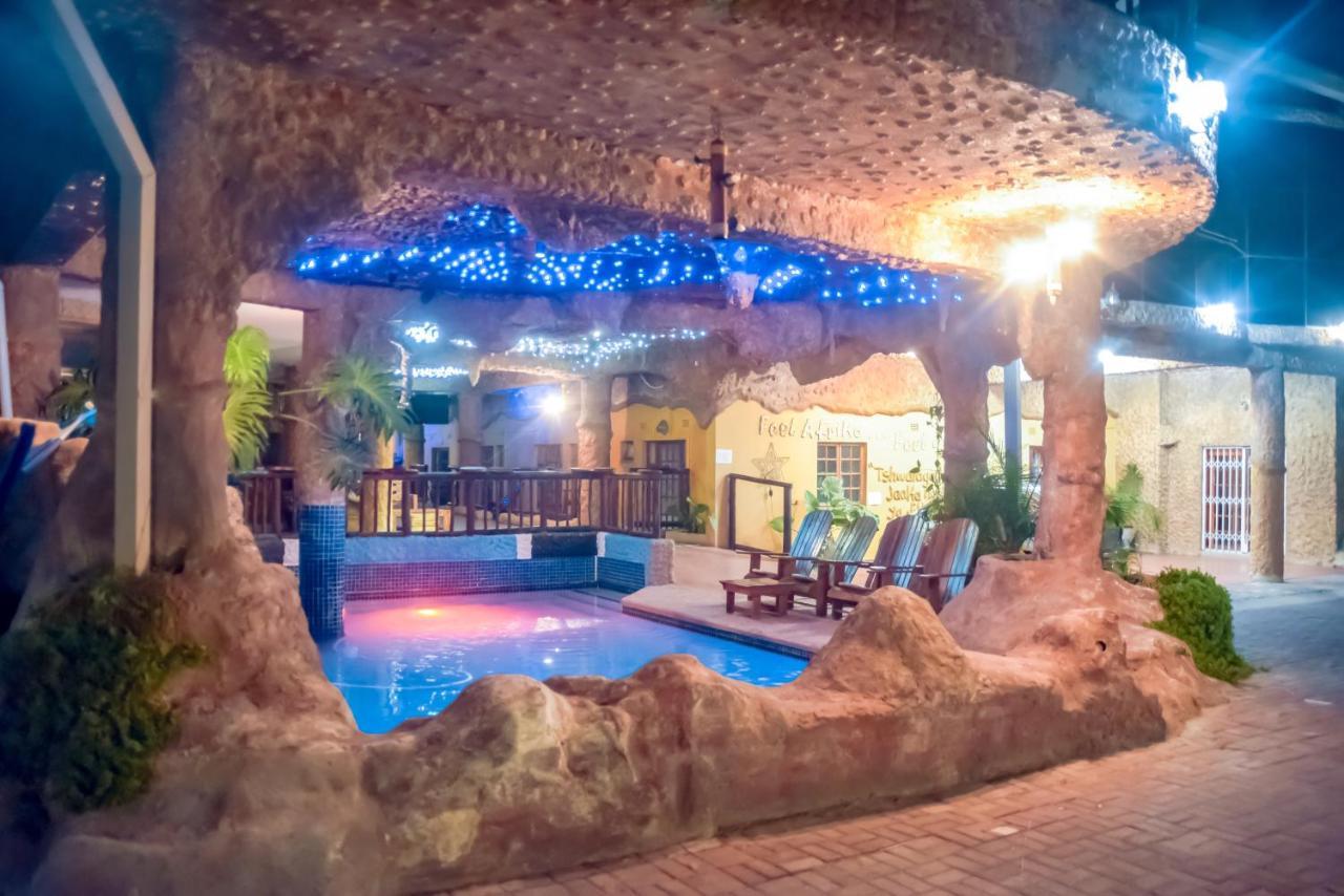African Home Hotel Gaborone Buitenkant foto
