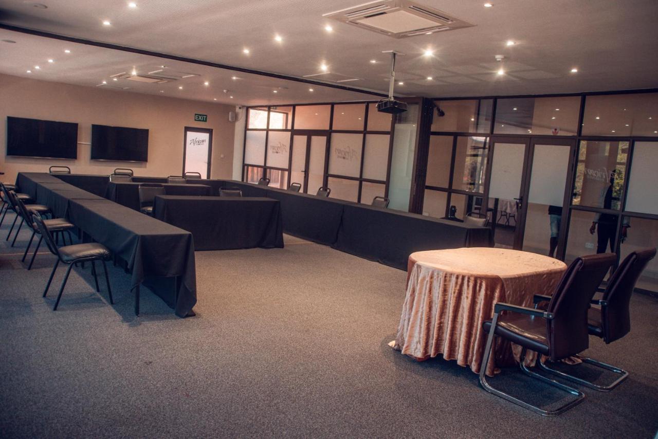 African Home Hotel Gaborone Buitenkant foto