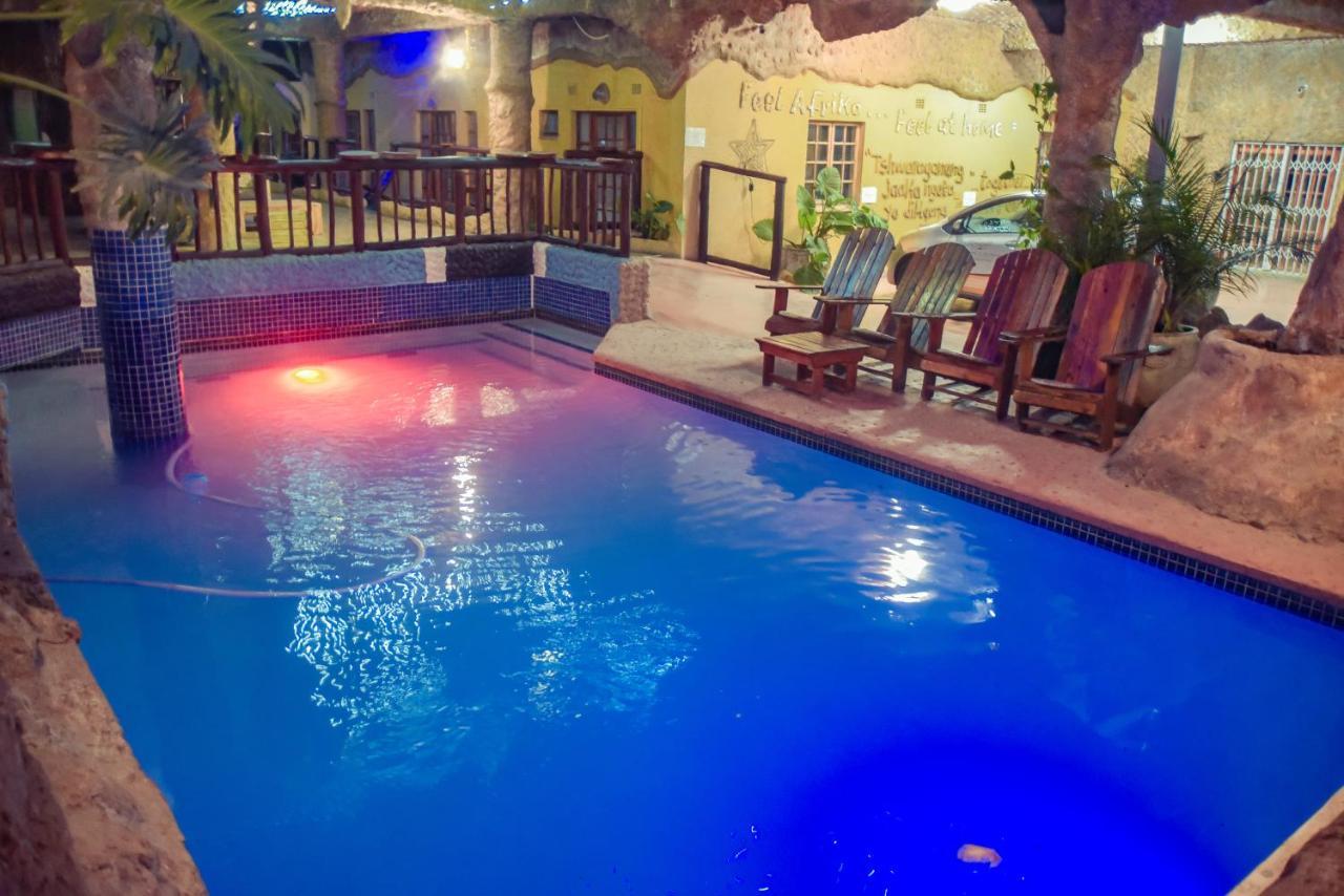 African Home Hotel Gaborone Buitenkant foto