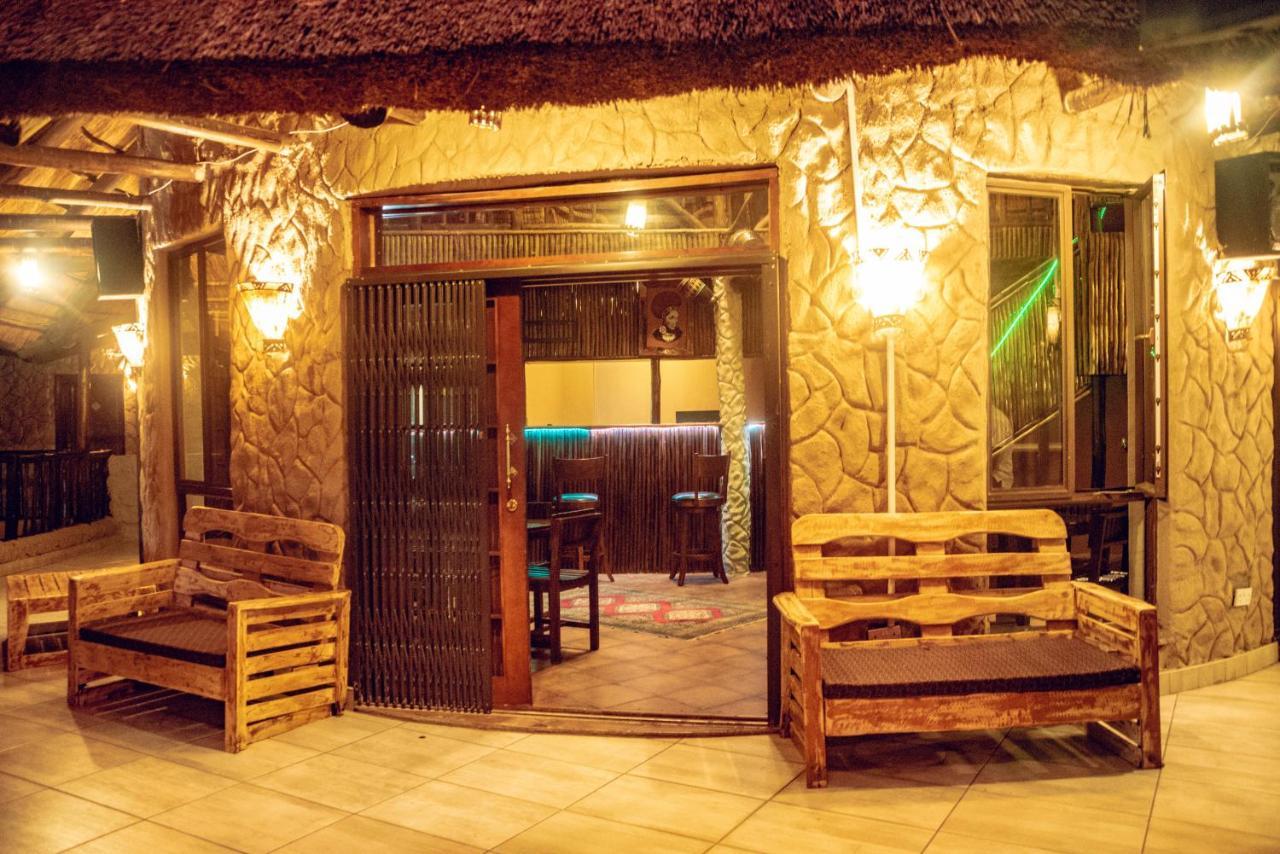 African Home Hotel Gaborone Buitenkant foto