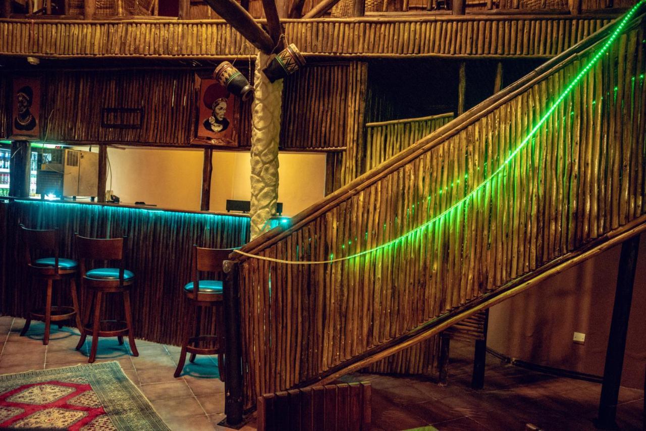 African Home Hotel Gaborone Buitenkant foto