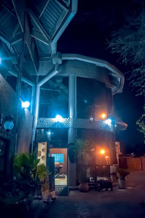 African Home Hotel Gaborone Buitenkant foto