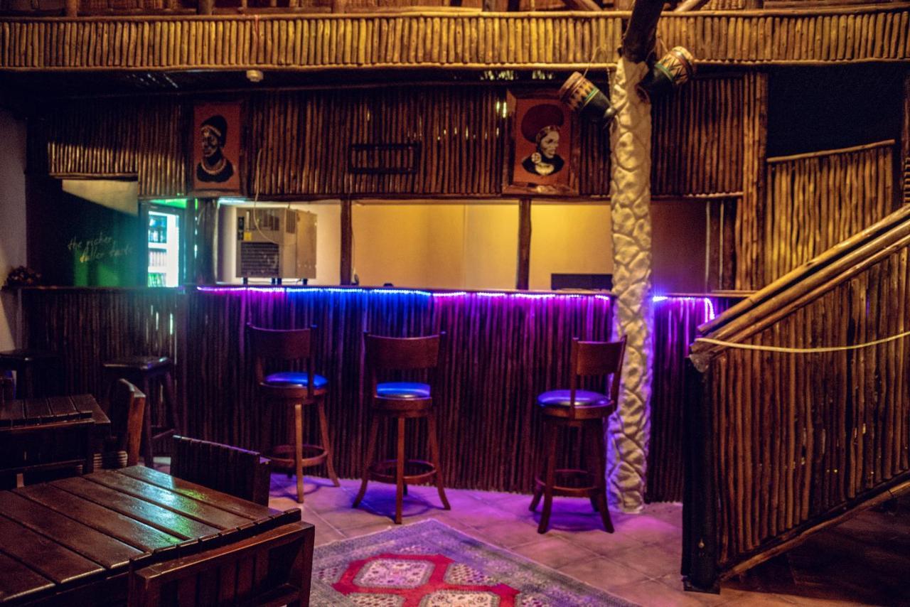 African Home Hotel Gaborone Buitenkant foto