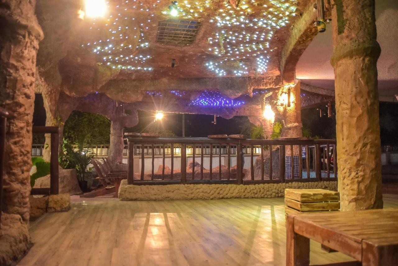 African Home Hotel Gaborone Buitenkant foto