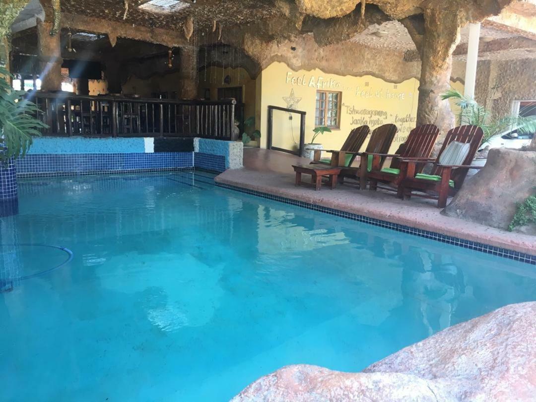 African Home Hotel Gaborone Buitenkant foto