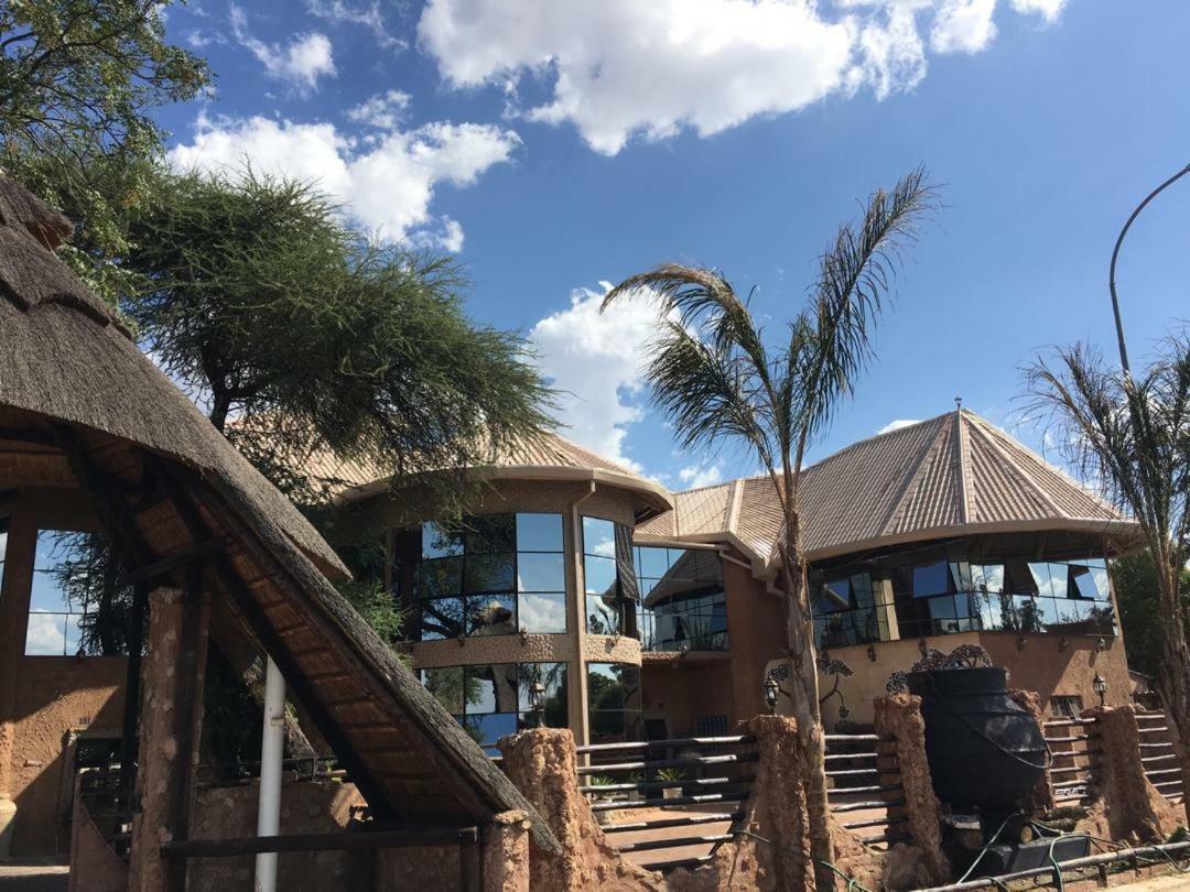 African Home Hotel Gaborone Buitenkant foto