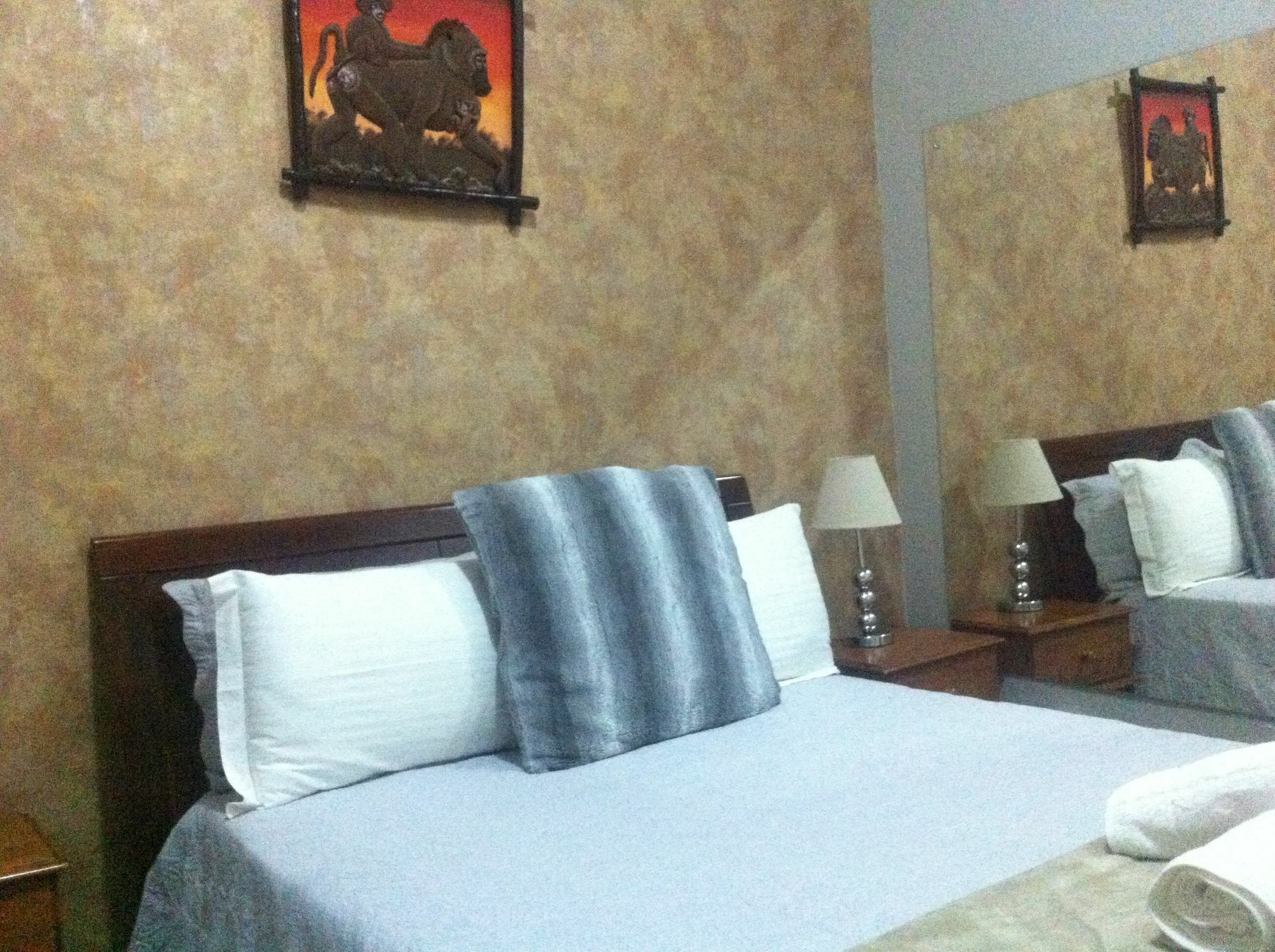 African Home Hotel Gaborone Buitenkant foto